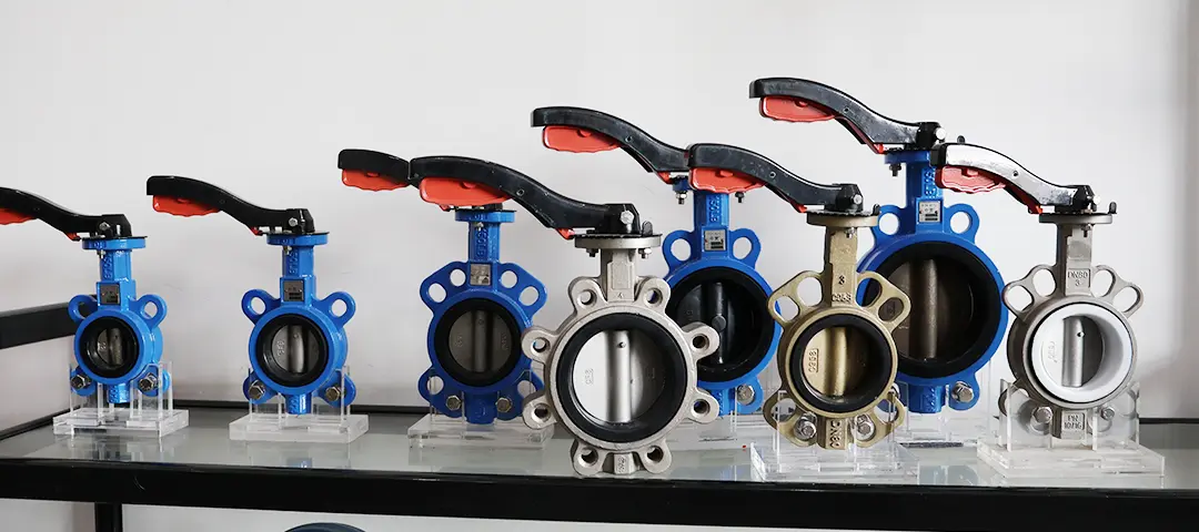 Ano ang Mga Pangunahing Pagkakaiba sa pagitan ng Concentric Butterfly Valve at isang Eccentric Butterfly Valve?